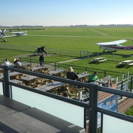 Studio's De Vlijt Texel * デ・カクスドルプ